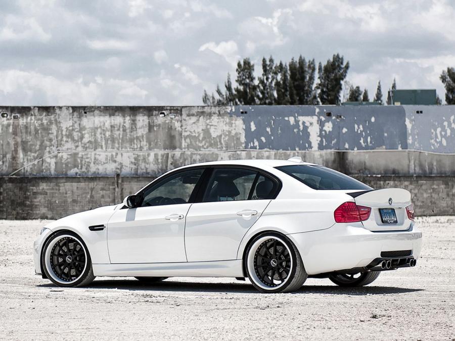 BMW M3 Sedan by Active Autowerke 2010 года  (фото 3 из 7)